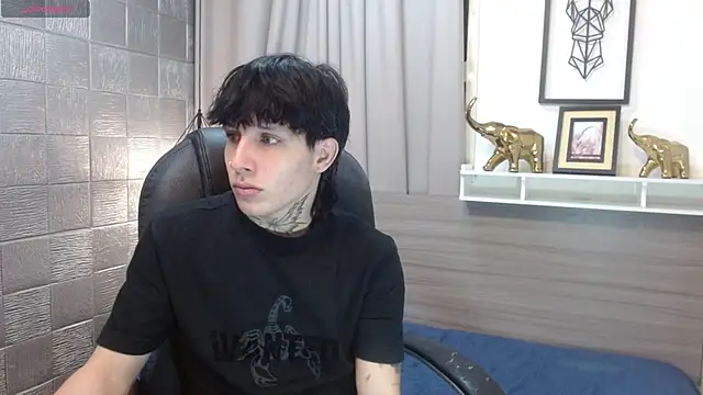 Iantwink18 online show from 11.06.25