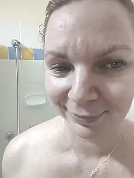 aussiepeaches online show from 09.24.25