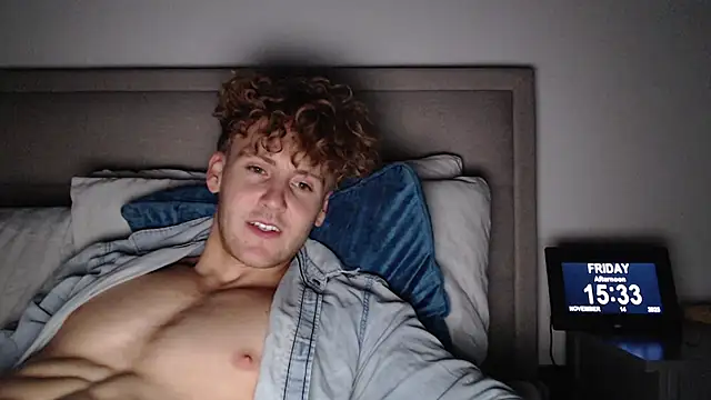 DominantAlex18 online show from 11.14.25