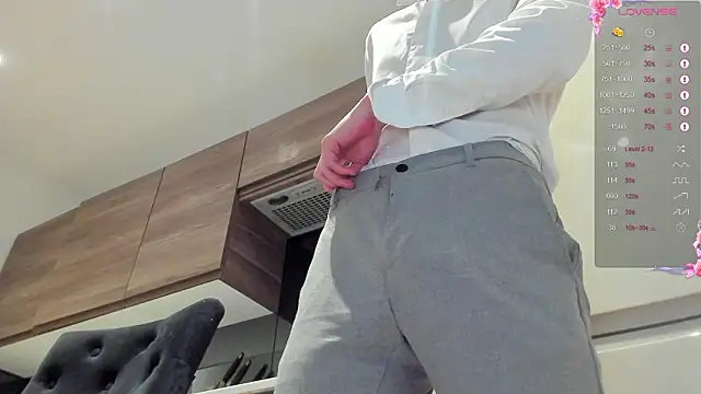 DominantAlex18 online show from 02.14.26