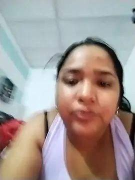 Angelly ricura online show from 11.17.25