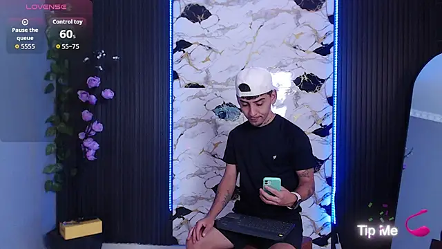 SpicyBoys X online show from 09.14.25