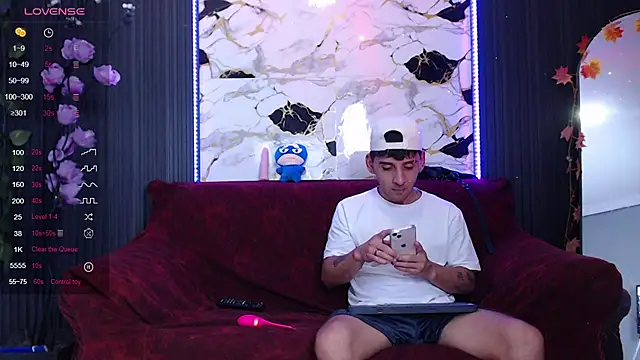 SpicyBoys X online show from 11.17.25