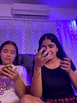 Ashley and Zoe online show from 09.09.25