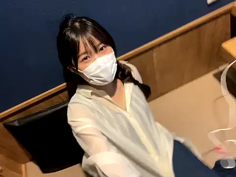 Snapshot of hikiwarinatto_xoxo chatting on 09.22.25 hikiwarinatto xoxo online show from 09.22.25