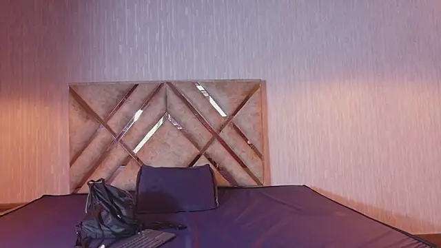 Olivia11  online show from 02.25.26