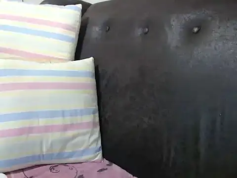 bustylaura4u online show from 06.24.26