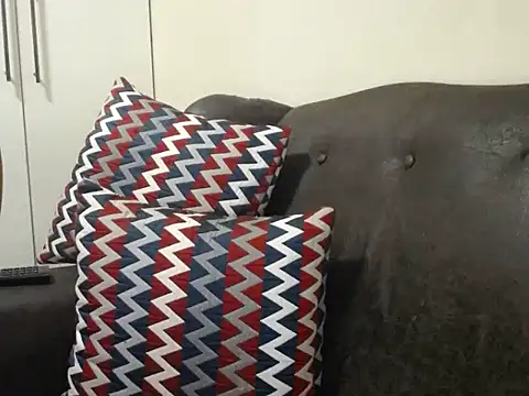 bustylaura4u online show from 07.20.26