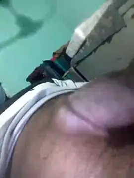 Snapshot of bappyandbanulove chatting on 11.13.25 bappyandbanulove online show from 11.13.25