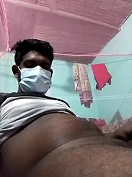 Snapshot of bappyandbanulove chatting on 12.14.25 bappyandbanulove online show from 12.14.25