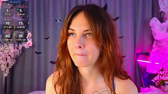 LisaDrake online show from 10.25.25