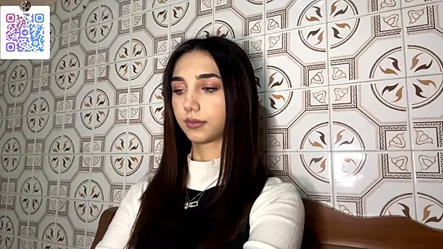 LinaMour online show from 12.16.25