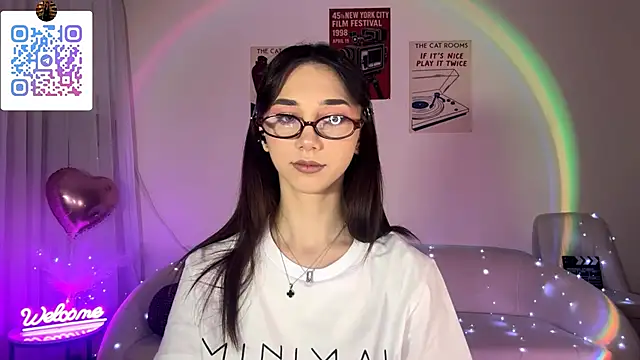 LinaMour online show from 05.15.26