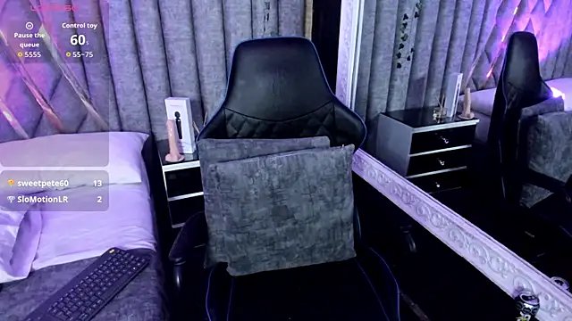 SkylerBloomm online show from 03.16.26