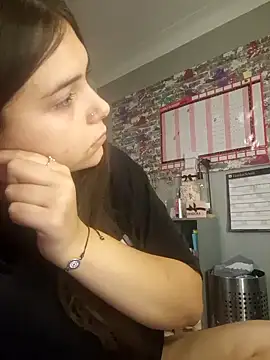 Snapshot of KatieLace chatting on 09.14.25 KatieLace online show from 09.14.25