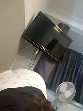 Snapshot of KatieLace chatting on 09.15.25 KatieLace online show from 09.15.25