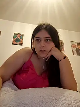 Snapshot of KatieLace chatting on 10.03.25 KatieLace online show from 10.03.25