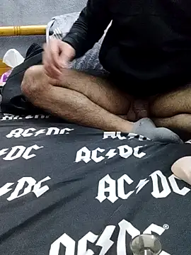 yazinyazin1 online show from 12.22.25