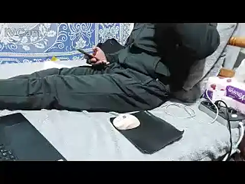 yazinyazin1 online show from 02.18.26