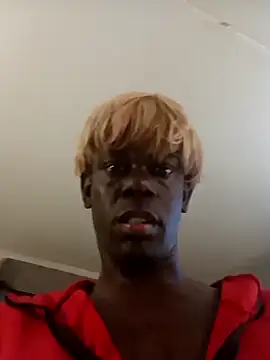 Snapshot of Cocoaversace302 chatting on 09.09.25 Cocoaversace302 online show from 09.09.25