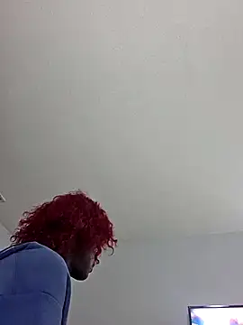 Snapshot of Cocoaversace302 chatting on 11.10.25 Cocoaversace302 online show from 11.10.25