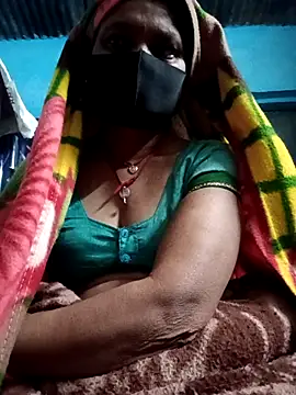 Snapshot of Janki_tyagi chatting on 11.30.25 Janki tyagi online show from 11.30.25