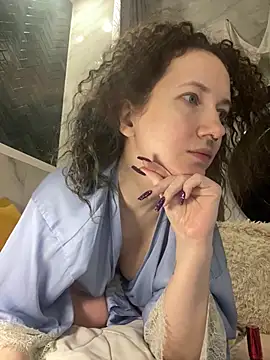 Kitty Kisss online show from 02.03.26