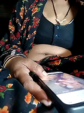 Snapshot of Sapnaji500 chatting on 10.17.25 Sapnaji500 online show from 10.17.25