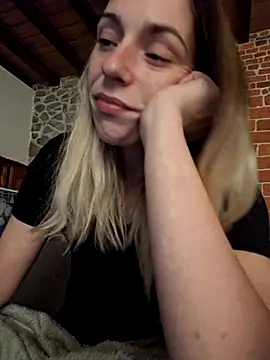 Snapshot of SexyAlya chatting on 10.24.25 SexyAlya online show from 10.24.25