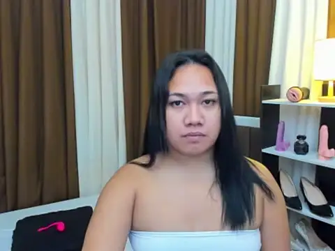 TsUncutKaren online show from 10.24.25