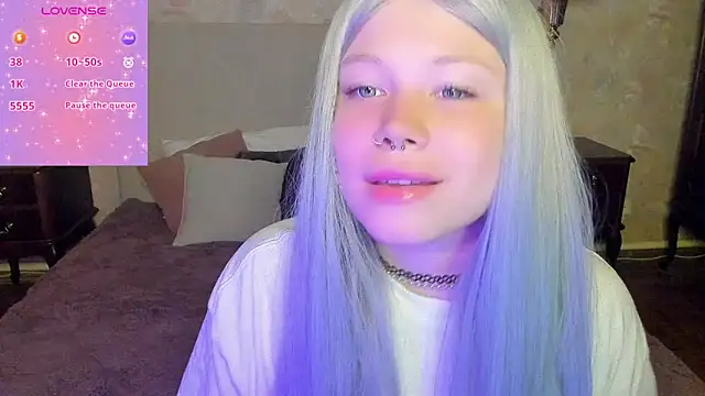 Snapshot of Diana_Dream chatting on 09.17.25 Diana Dream online show from 09.17.25