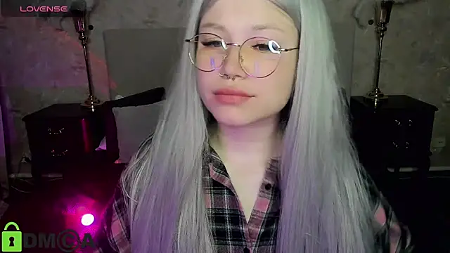 Snapshot of Diana_Dream chatting on 10.02.25 Diana Dream online show from 10.02.25