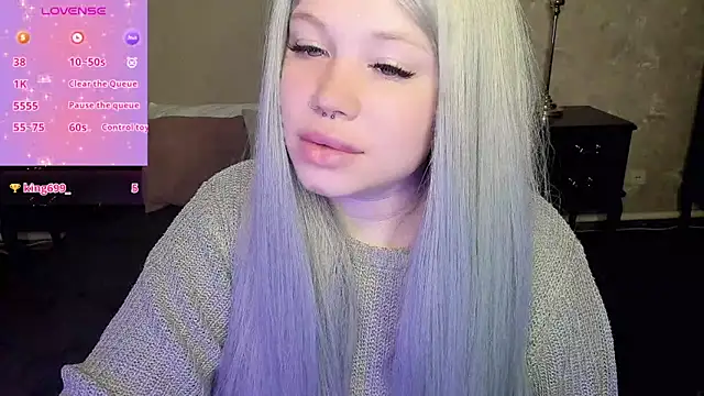 Snapshot of Diana_Dream chatting on 10.04.25 Diana Dream online show from 10.04.25
