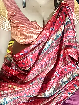 Snapshot of pinki_nude chatting on 09.10.25 pinki nude online show from 09.10.25