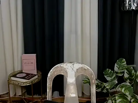 Snapshot of Kiethmadison_Miller chatting on 09.14.25 Kiethmadison Miller online show from 09.14.25