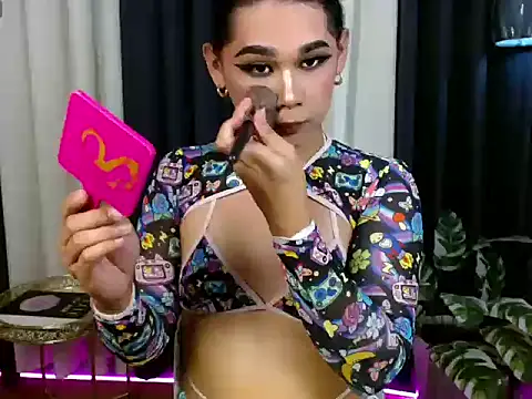 Snapshot of Kiethmadison_Miller chatting on 09.21.25 Kiethmadison Miller online show from 09.21.25