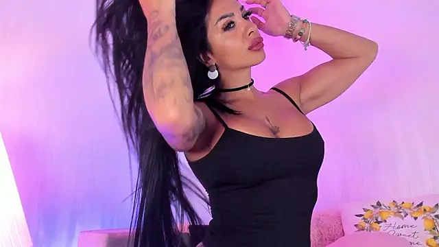 Snapshot of RileyNox chatting on 02.03.26 RileyNox online show from 02.03.26