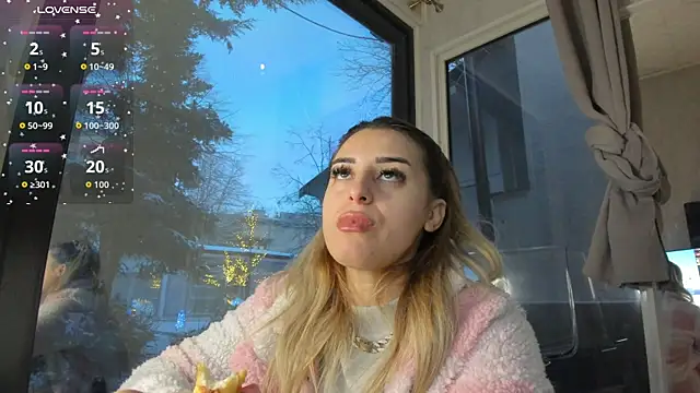 Ella Vee online show from 01.09.26