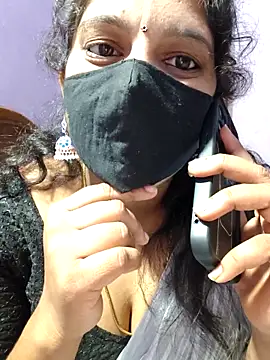 luci-queen online show from 09.13.25