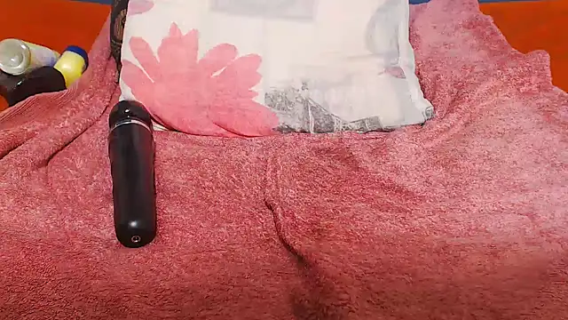 Snapshot of DarkNipple_ chatting on 10.31.25 DarkNipple online show from 10.31.25