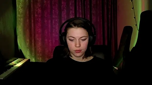 CutieAnny online show from 03.11.26