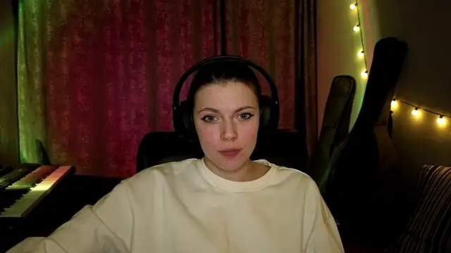 CutieAnny online show from 03.17.26