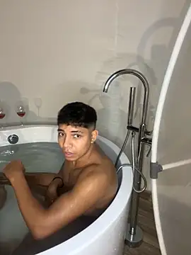 eduin069 online show from 09.25.25