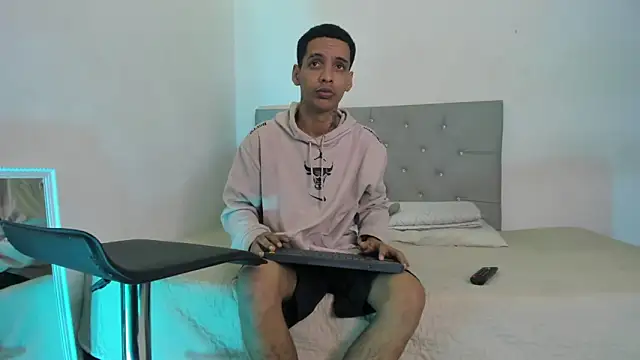 twinkDuohot online show from 10.21.25