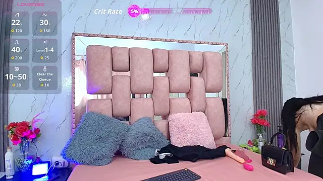 Snapshot of SofiaSommers chatting on 09.11.25 SofiaSommers online show from 09.11.25