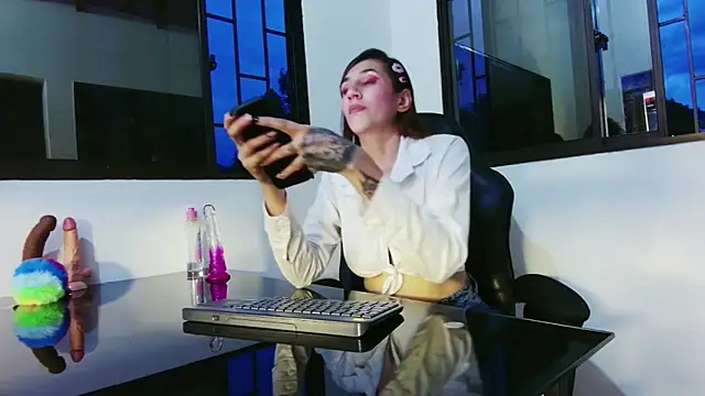 AteneaCox online show from 05.11.26