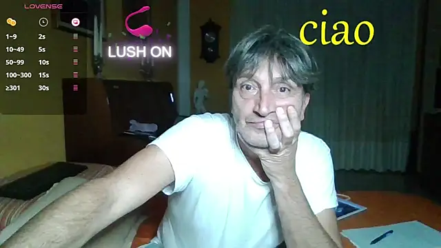 lattediyak online show from 10.15.25