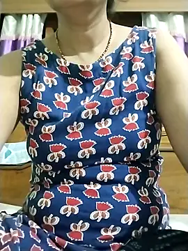 Snapshot of NehaQn chatting on 09.14.25 NehaQn online show from 09.14.25