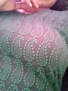 Snapshot of NehaQn chatting on 09.17.25 NehaQn online show from 09.17.25