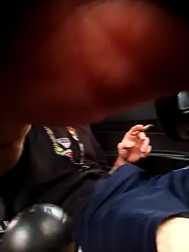 Snapshot of DebutingPathway chatting on 10.13.25 DebutingPathway online show from 10.13.25